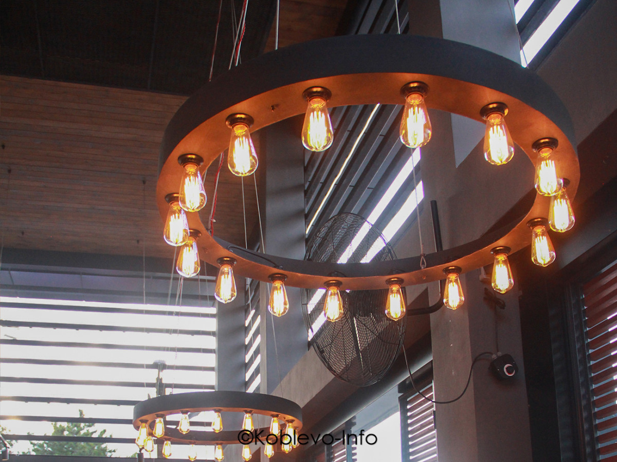 В ресторане Пицца Стейк есть доставка в Коблево