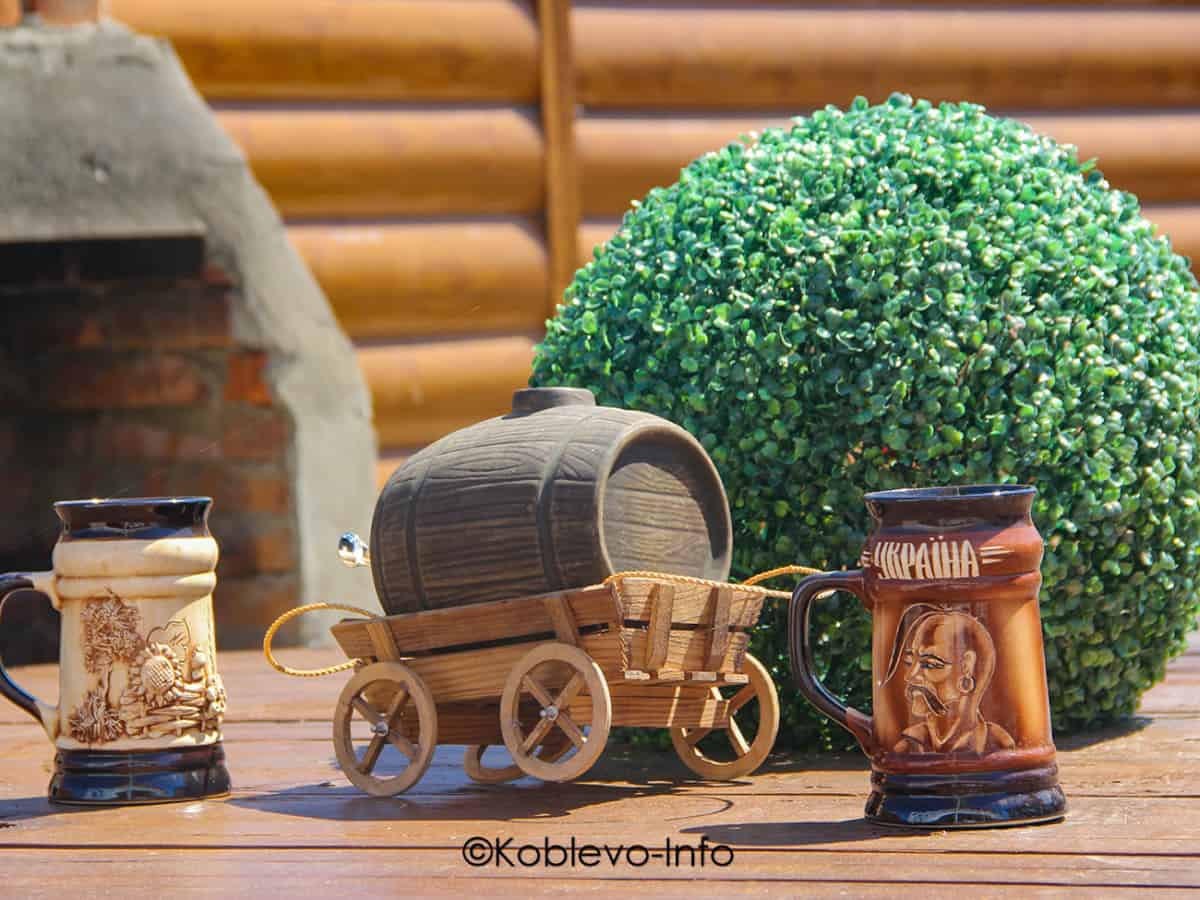 Зона отдыха на территории базы отдыха Глобус в Коблево