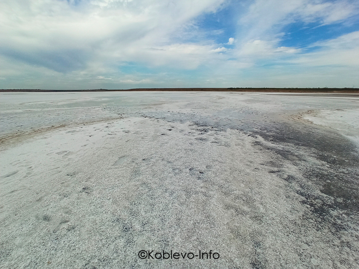 В селе Тузлы есть соленое озеро