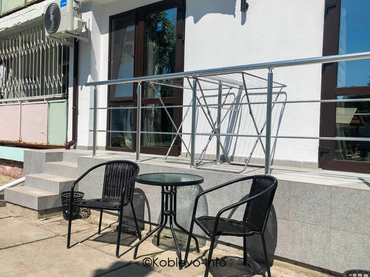 Отель Reef в Коблево. Цены на жилье