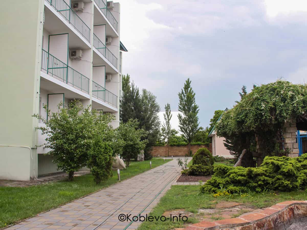 Снять номер на базе отдыха Парадиз в Коблево