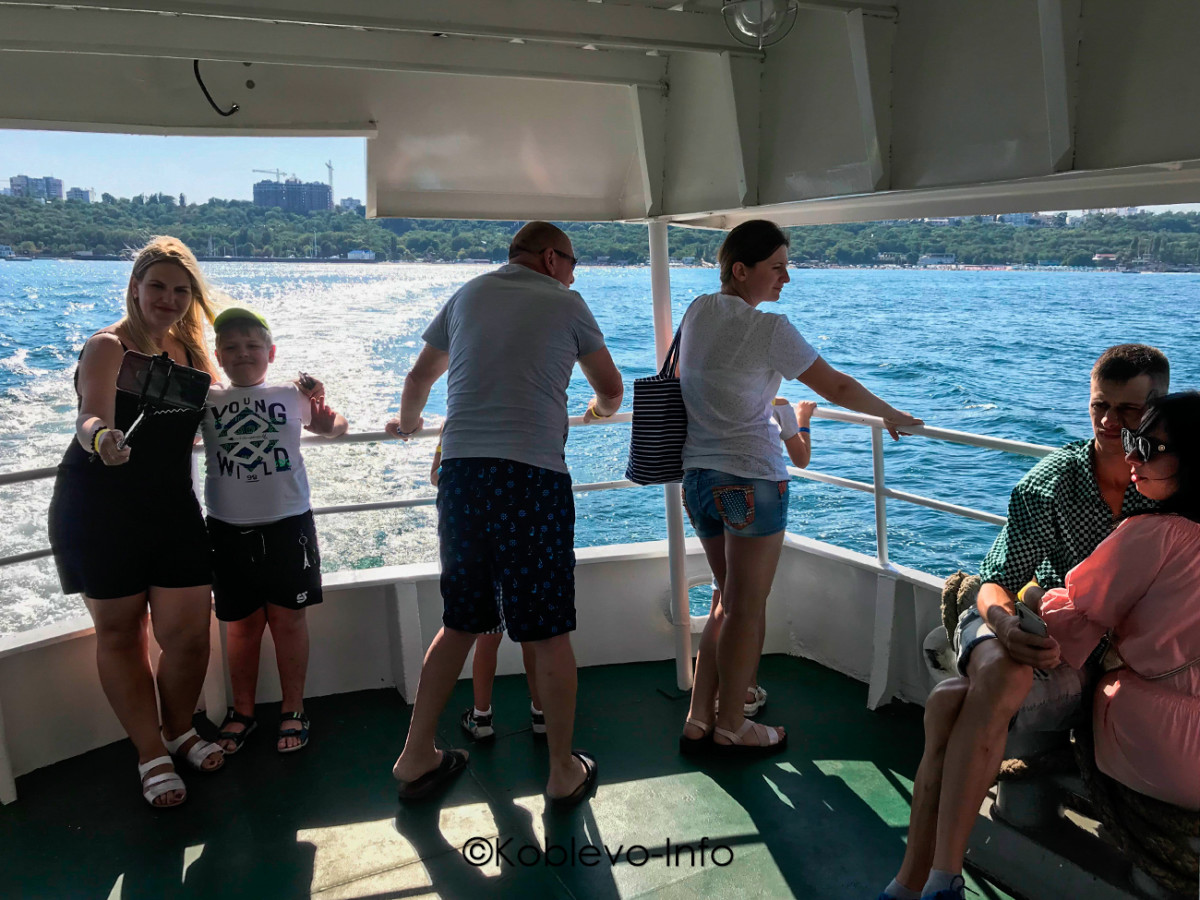 Фото на память на катере в Одессе