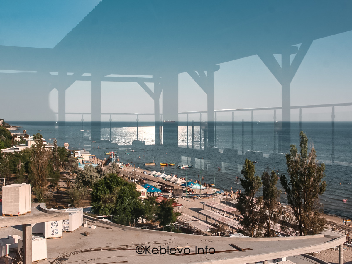 Забронировать столик в ресторане Небо в Коблево с видом на море