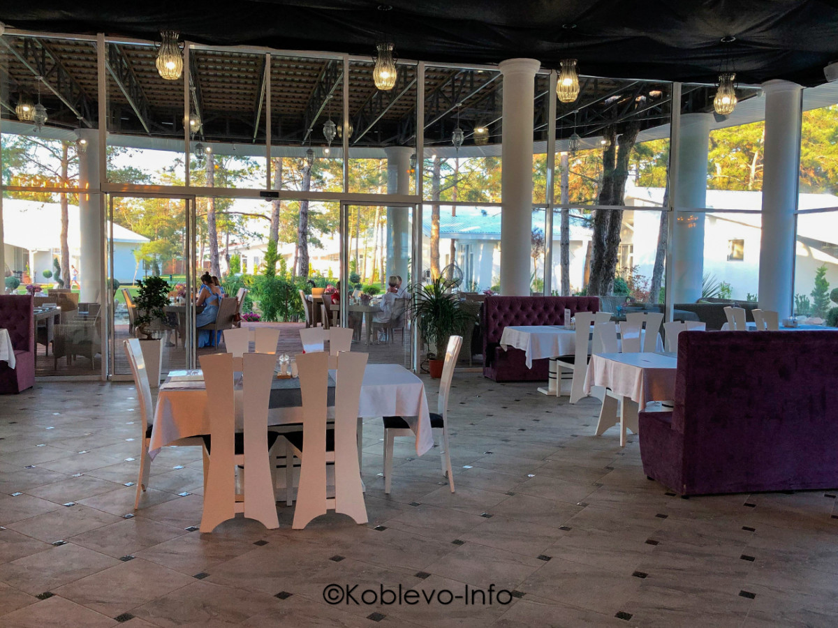 Интерьер ресторана Вивальди в Коблево